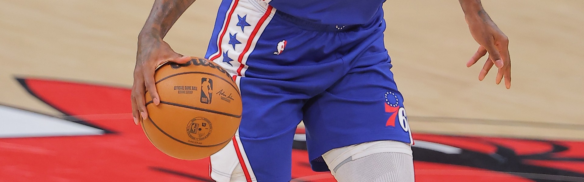 下半场有些乏力！乔治11中5拿到14分7板2助 下半场仅得2分